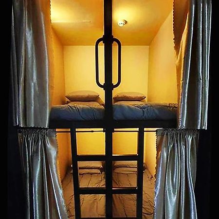 C Place - Capsule A Пасай Екстер'єр фото